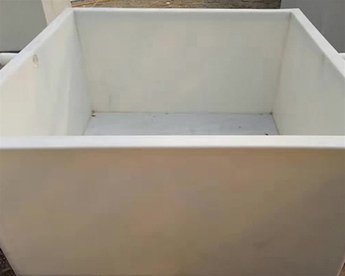 新疆塑料水箱销售
